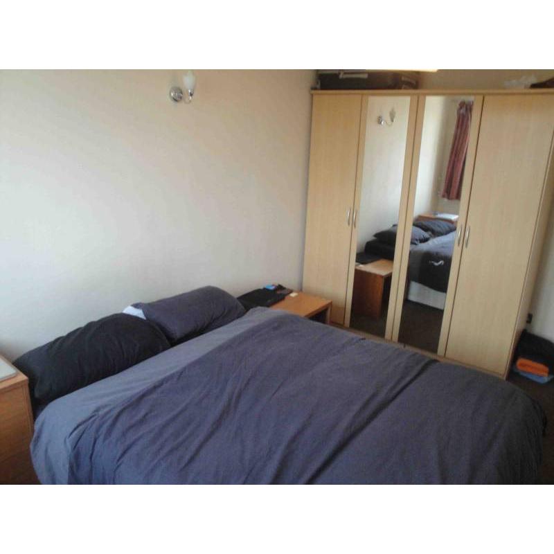 Lovely Room Close To Lewisham With Great Transport Links To Waterloo