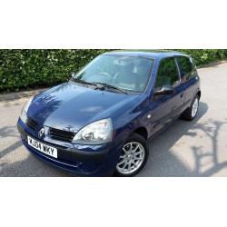 2004 RENAULT CLIO 1.2 PETROL,VERY LOW MILEAGE,ONE OWNER,**6 MONTH WARRANTY INCLUDED**
