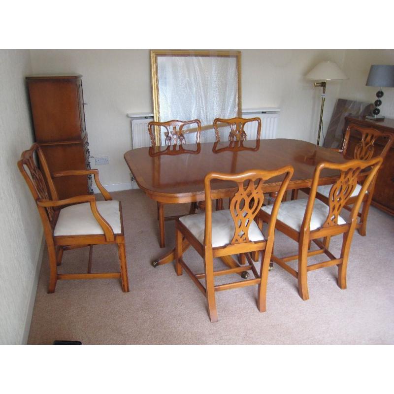 Yew Dining Table and Chairs in Excellent Condition
