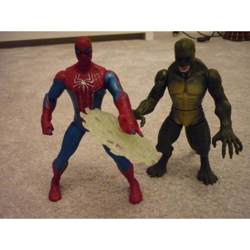 Spiderman and Green Goblin Figures
