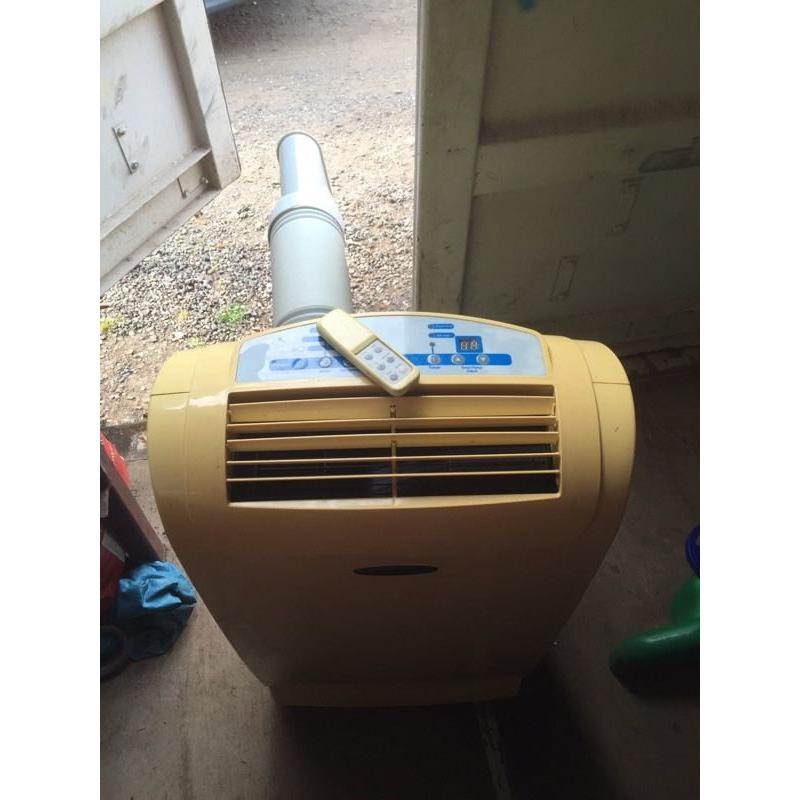 Air Conditioner 12000BTU with hose