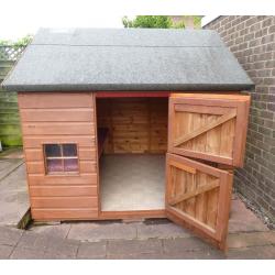 Wendy Playhouse wooden 6ft x 6ft good tidy condition great pretend play and useful toy storage