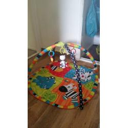 play mat/ gym for sale