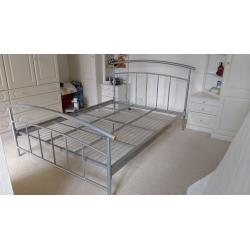 Metal Frame Double Bed with 2 drawers (No mattress)