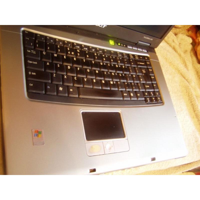 ACER TRAVELMATE 2490 LAPTOP, WIFI, 40GB, 1GB RAM, WIN 7, Activated Office 2007