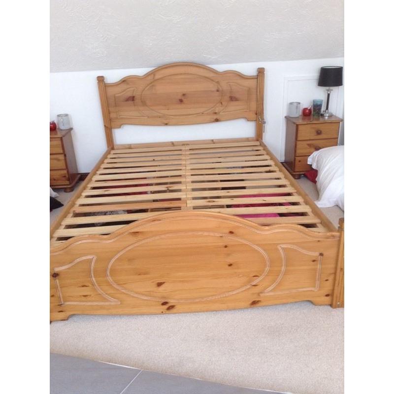 4 drawer pine bed