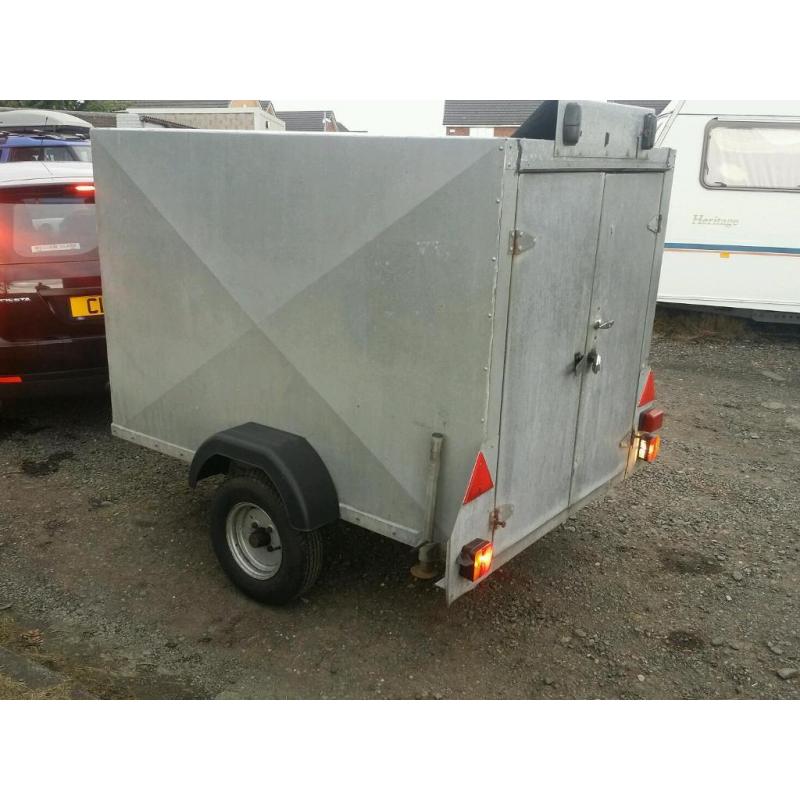 6x4 box trailer with rear barn doors fully galvanised new tyres and mudguards