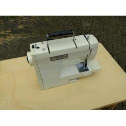 Toyota 30 5001s sewing machine
