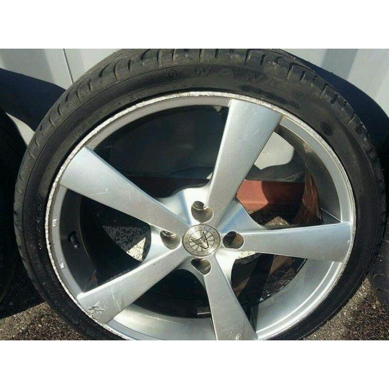 Volfrace 17" alloys with tyres