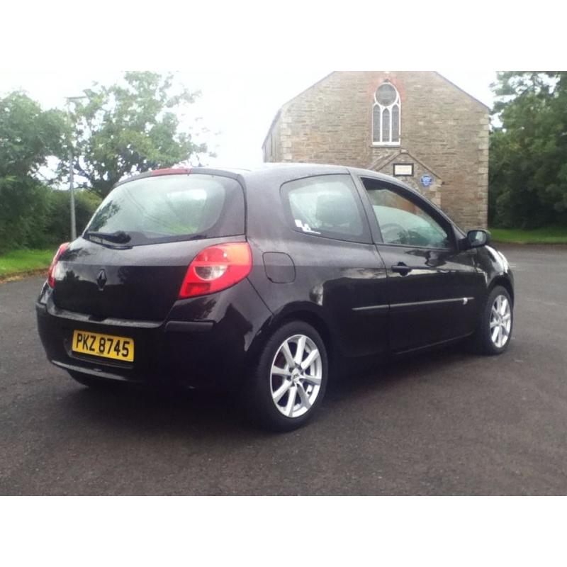 *!*BARGAIN*!* 2006 Renault Clio 1.2 16v Extreme **FULL YEARS MOT** **LOW INSURANCE** **HPI CLEAR**