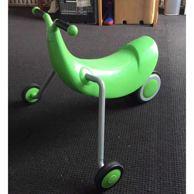 'Okiedog' fold-up, ride-on toy