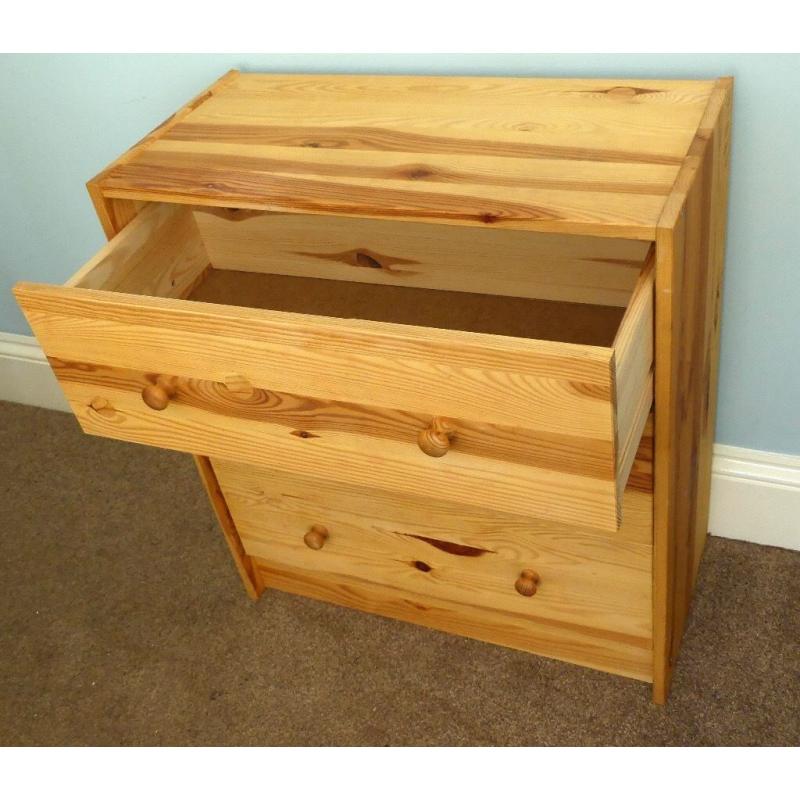 Pine Chest of Drawers / Bedside Cabinet (with three drawers)