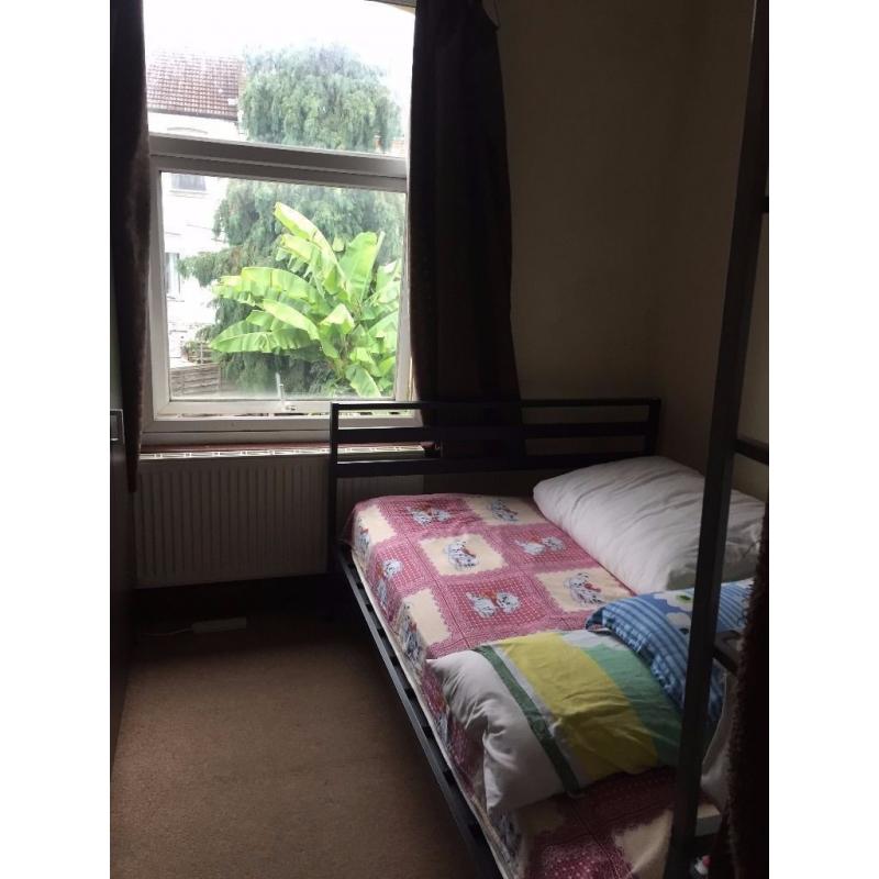 Double room in Tooting Bec. Available from 31/08