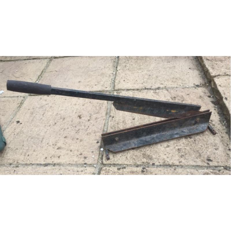 Roofing slate cutter