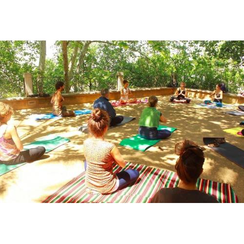 Kundalini yoga & meditation classes for Spanish speakers