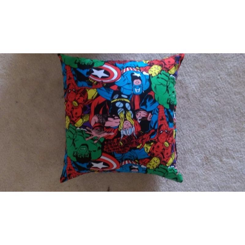 Marvel superheroes Stool and cushion