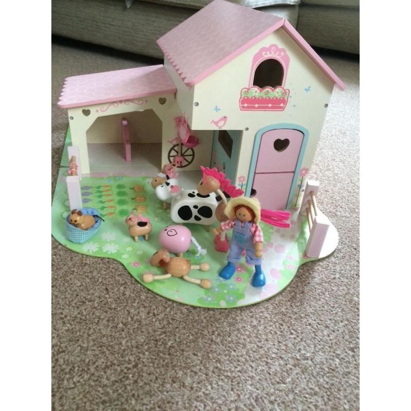 ELC rosebud farm and tree house for sale