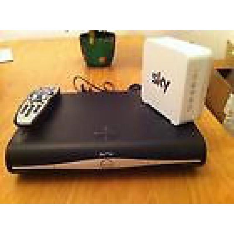 sky hd box-excelent working and cosmetic condition XXX