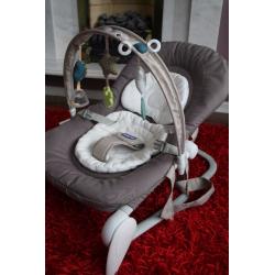 Chicco Hoopla baby bouncer - grey, very good condition
