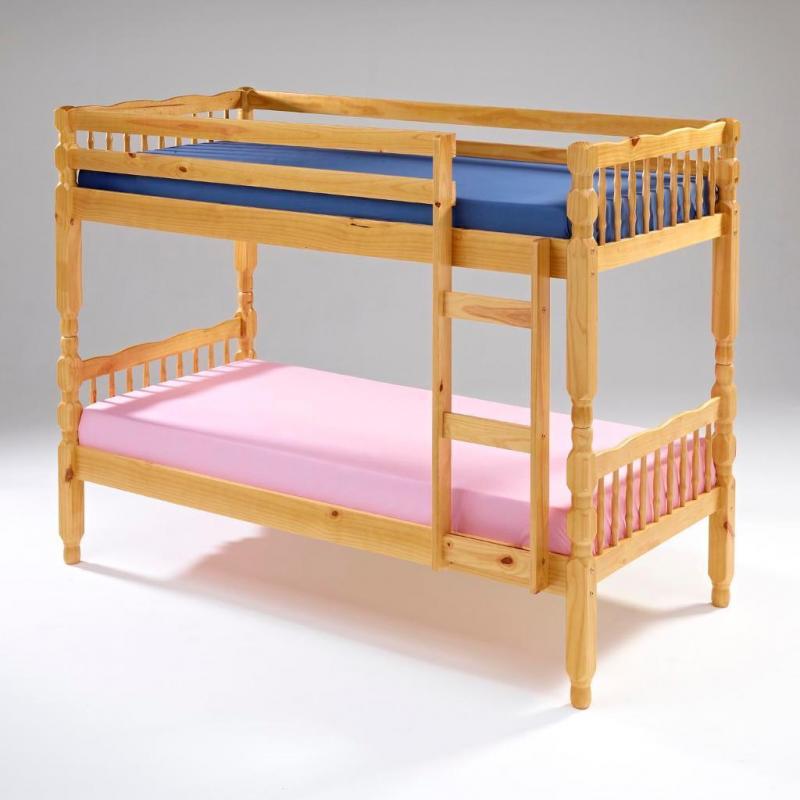 **CLEARANCE** AMERICAN PINE BUNKBED WITH MATTRESS/CONVERTS INTO TWO SINGLE BEDS