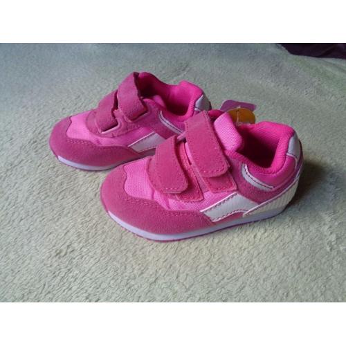 Girls shoes size 4 new