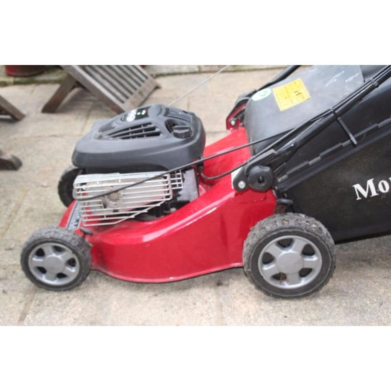 Mountfield LC40 petrol lawnmower