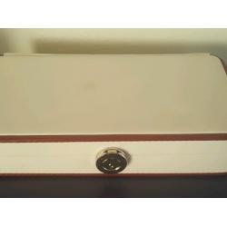 White and red jewellery box