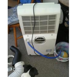 Duracraft air conditioner and dehumidifier combined unit