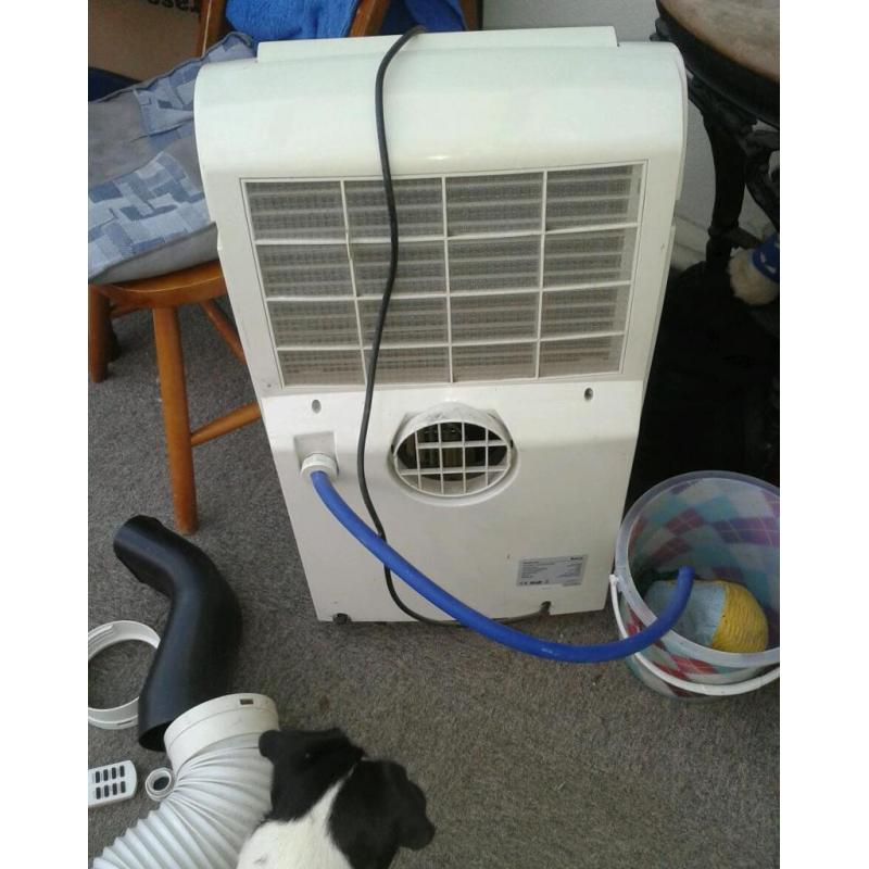Duracraft air conditioner and dehumidifier combined unit