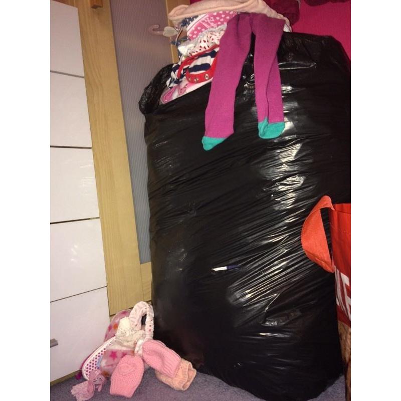 Large overflowing bin bag of 0-6 girls clothing!!