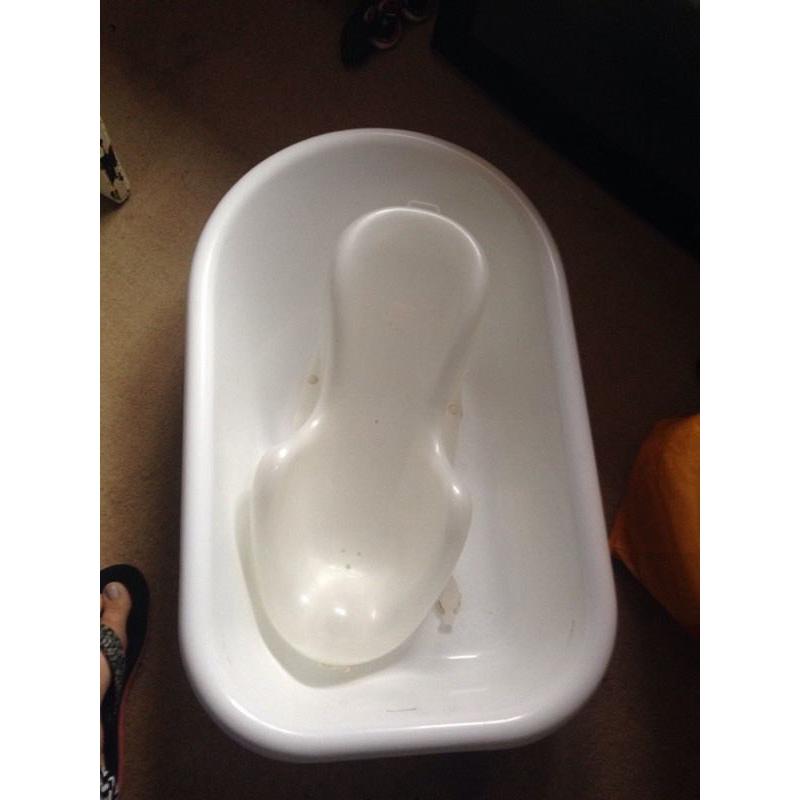 Baby bath and seat