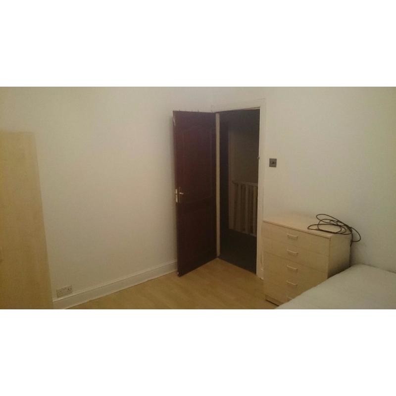 Double room for rent walthamstow