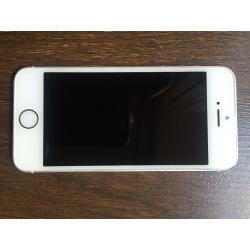 Apple iPhone 5s - White - 16gb - Locked on O2 - NO OFFERS