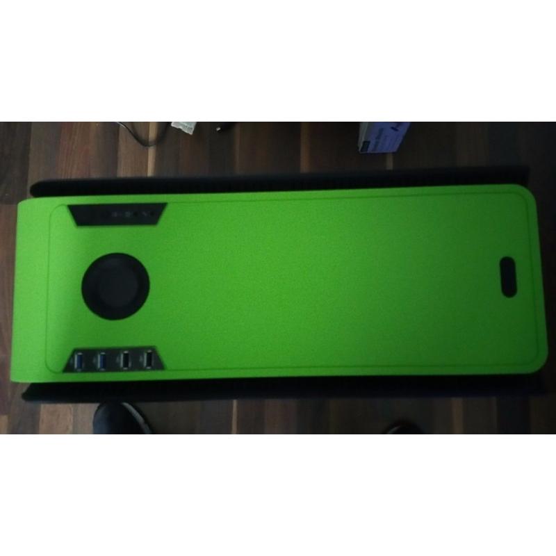 Aerocool DS 200 Green Gaming Case Noise Dampening