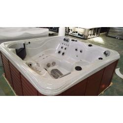 Brand New 5 Seat Balboa Hot Tub - Two Lounge Seats! Free Delivery & Installation