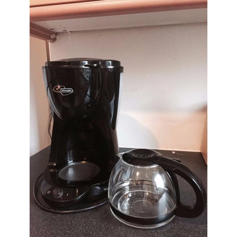 DeLonghi filter coffee maker hardly used in perfect working order