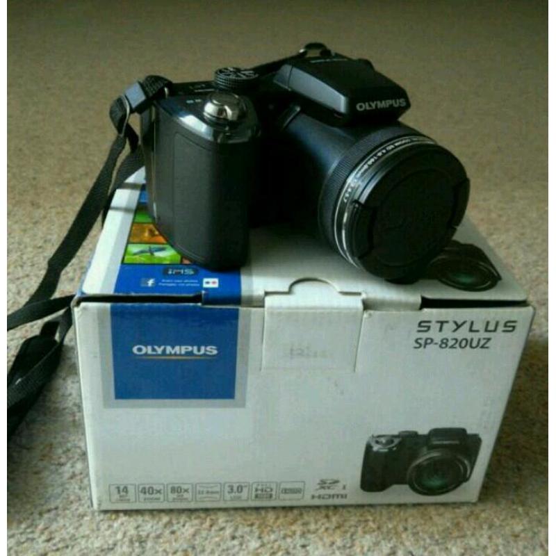 Olympus SP-820UZ Compact digital camera