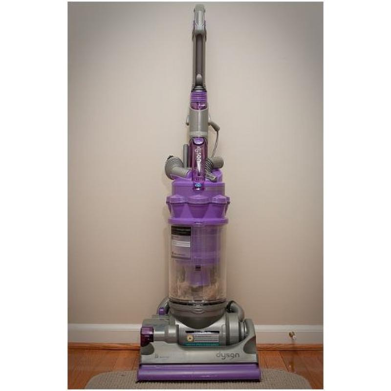 Dyson DC14 hoovers and vacuums up all those bits on the floor as it should