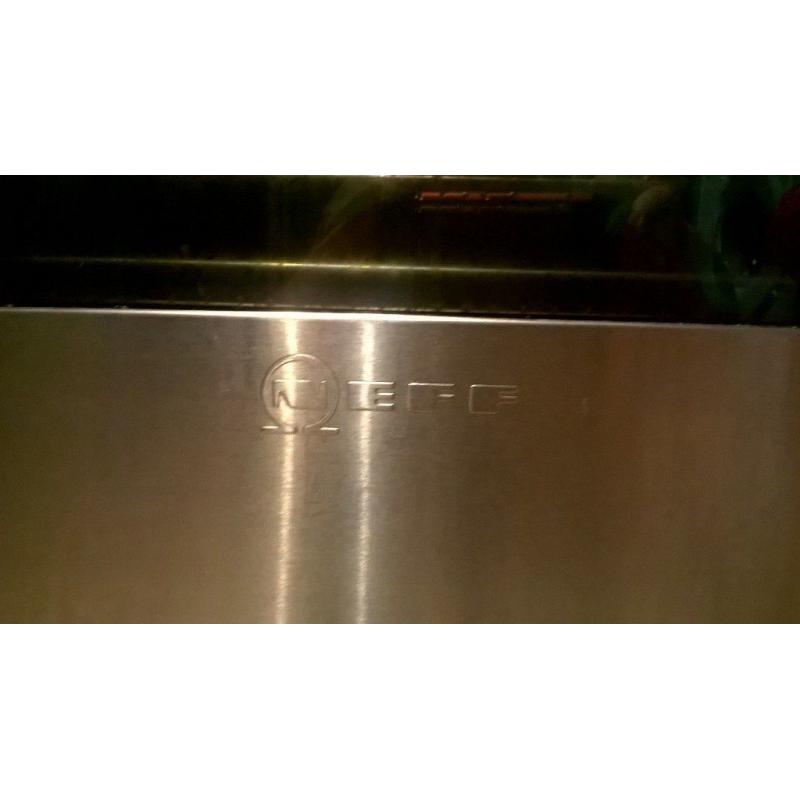 Neff single oven