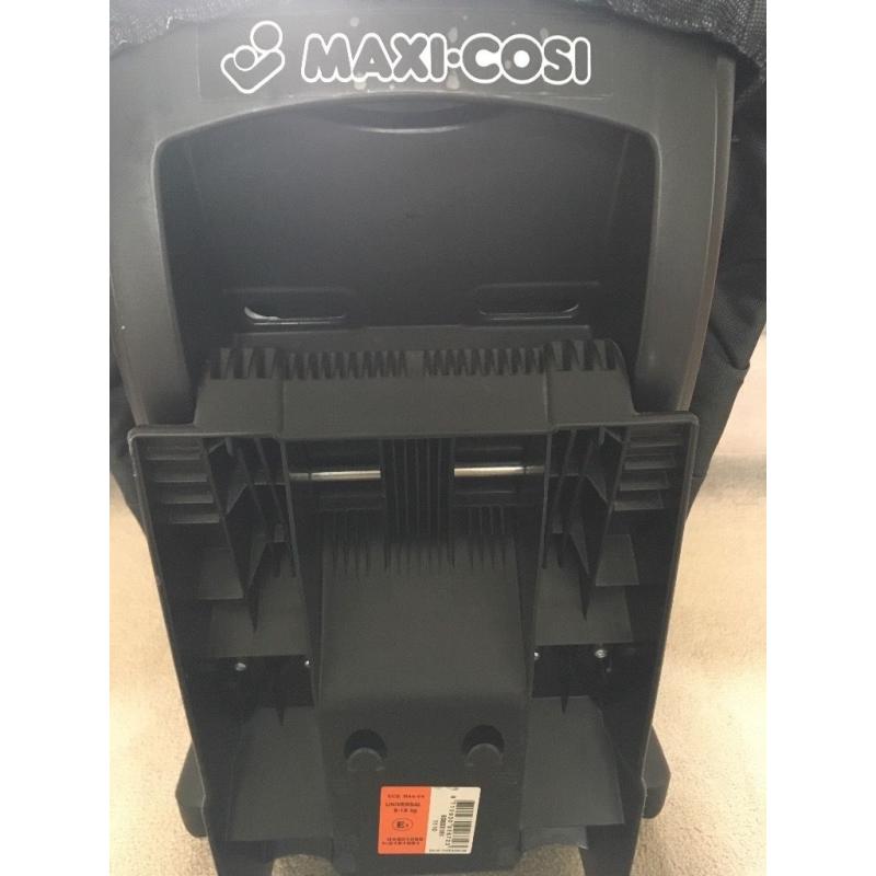 Maxi Cosi priori car seat size E1 for 9-18kg so that's 9mths - 4years (excellent condition)