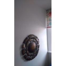 Stunning piece of metal wall art - 24 inches round