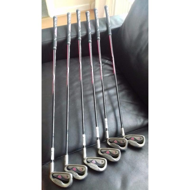 Dunlop 65 graphite R/H ladies clubs-nearly new