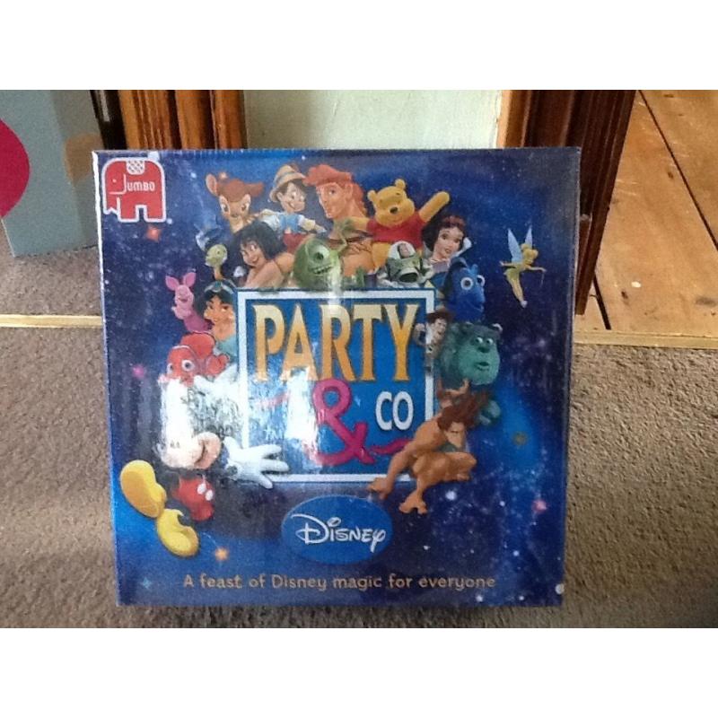 A DISNEY GAME OF PARTY & CO WHICH ALL THE FAMILY CAN PLAY. MICKEY MOUSE TALKS & HELPS YOU PLAY ETC