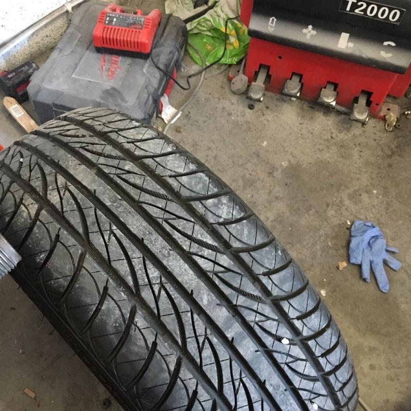 215 50 17 Partworn tyre like new