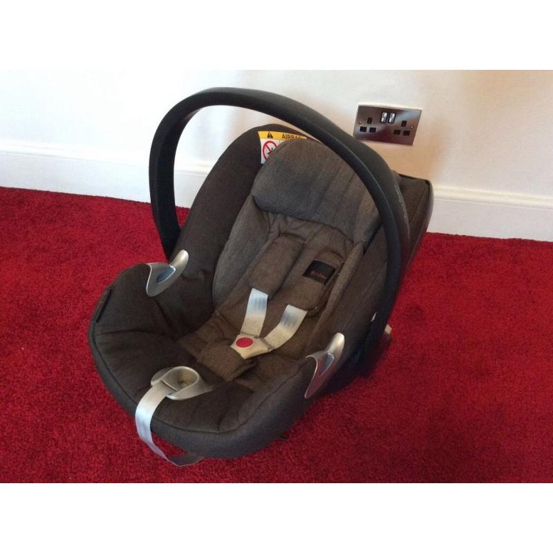 Cybex platinum Mamas & Papas baby carrier & car seat