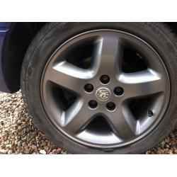 Vauxhall Astra 5 stud alloy wheels and tyres