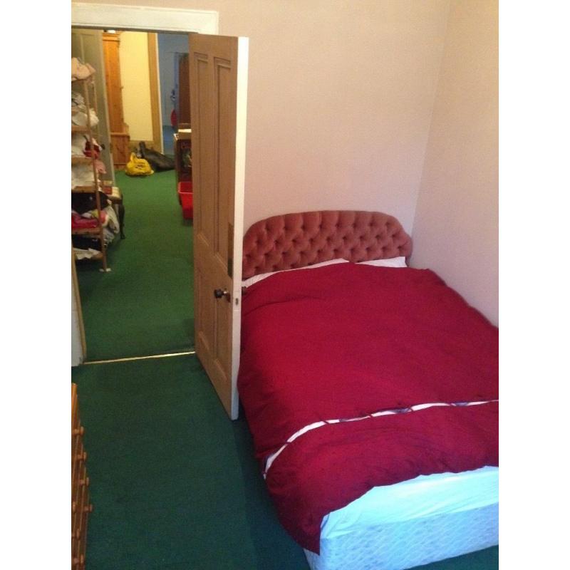 Double room next to Meadows TWO WEEKS ONLY