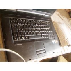 Fujitsu Siemens V5535 Laptop: 120GB : Dual Core 1.86Ghz : 2GB RAM : Win 7 : Activated Office 2007