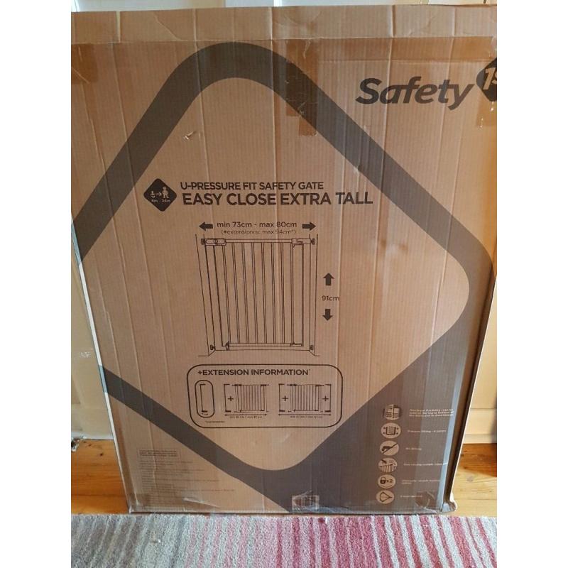 Safety 1st Easy Close Extra Tall Safety Gate - almost new (used once)