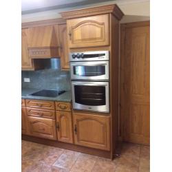Solid oak kitchen plus appliances which are double oven,ceramic hob, dishwasher and cooker hood.